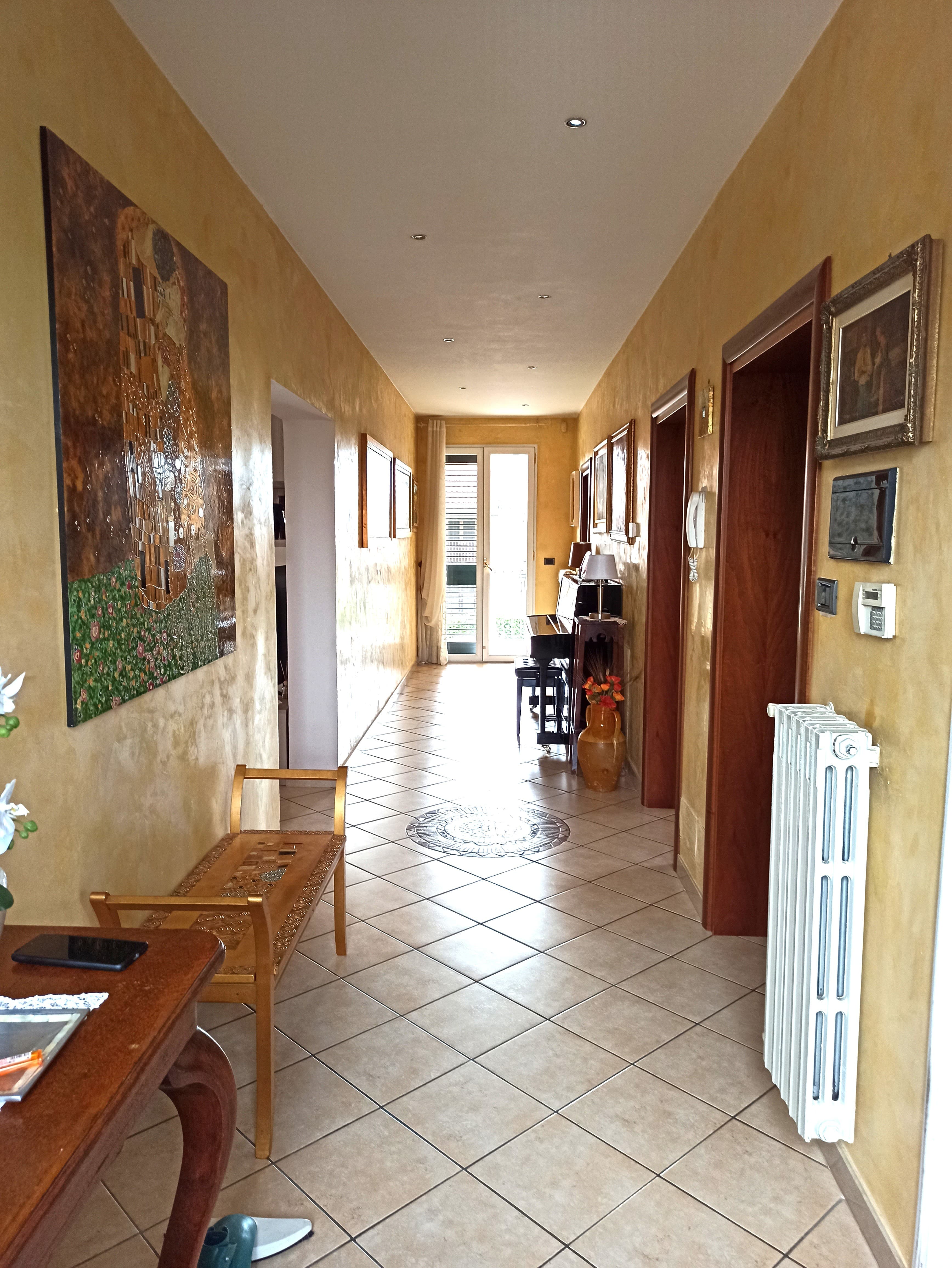 Bellissimo quattro locali indipendente - Immagine 2