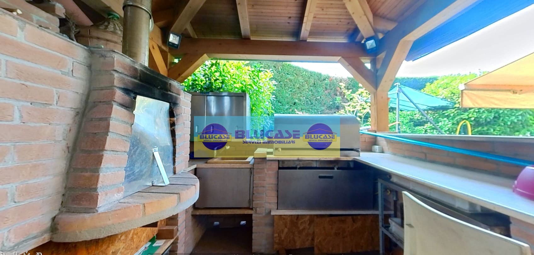 Villa con piscina - Immagine 5